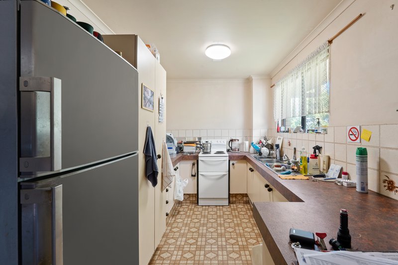 Photo - 33 White Street, Southport QLD 4215 - Image 9