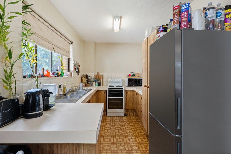 Photo - 33 White Street, Southport QLD 4215 - Image 11