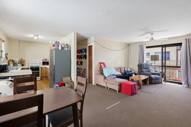 Photo - 33 White Street, Southport QLD 4215 - Image 12