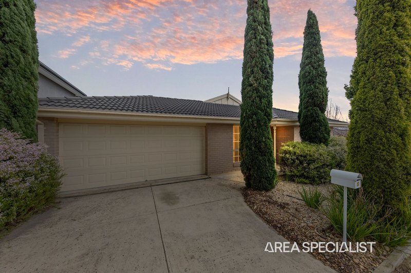 Photo - 33 Wild Cherry Avenue, Pakenham VIC 3810 - Image