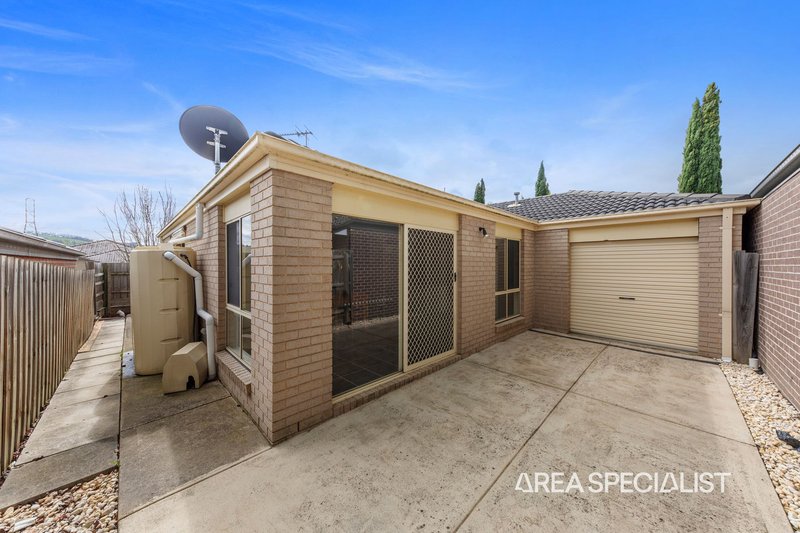 Photo - 33 Wild Cherry Avenue, Pakenham VIC 3810 - Image 15