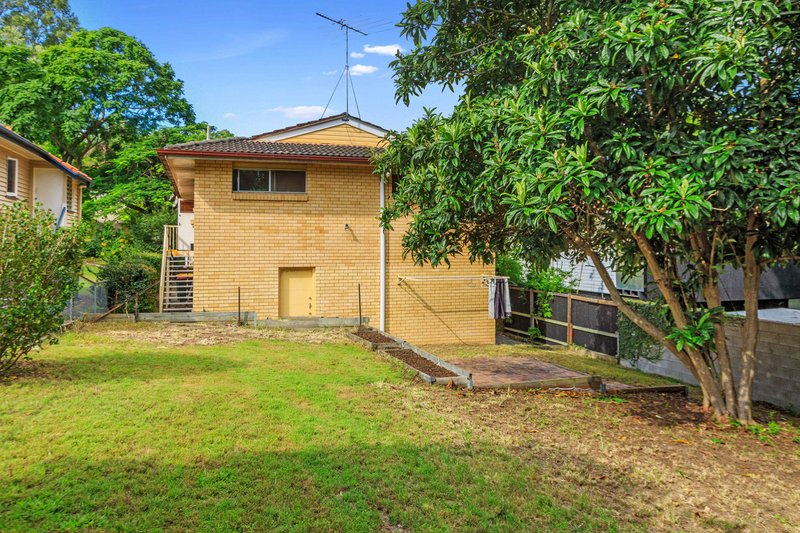 Photo - 33 Wills Street, Coorparoo QLD 4151 - Image 11