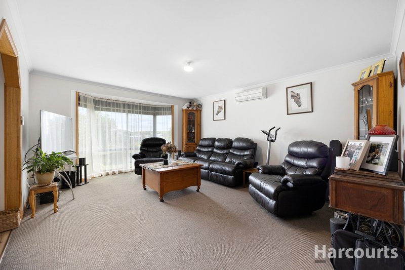 Photo - 33 Windhaven Drive, Warragul VIC 3820 - Image 4