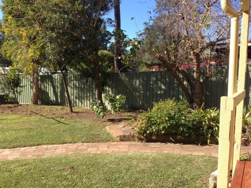 Photo - 33 Winn Avenue, Basin View NSW 2540 - Image 2