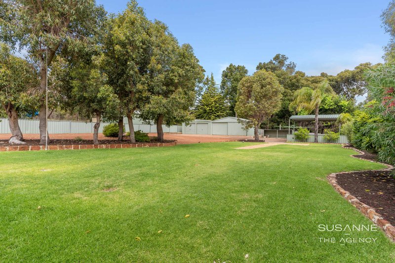 Photo - 33 Winsor Road, Kalamunda WA 6076 - Image 15