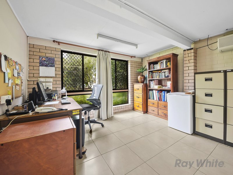 Photo - 33 Wobur Street, Bracken Ridge QLD 4017 - Image 17