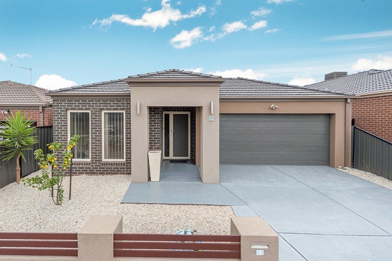 33 Woodford Street, Craigieburn VIC 3064