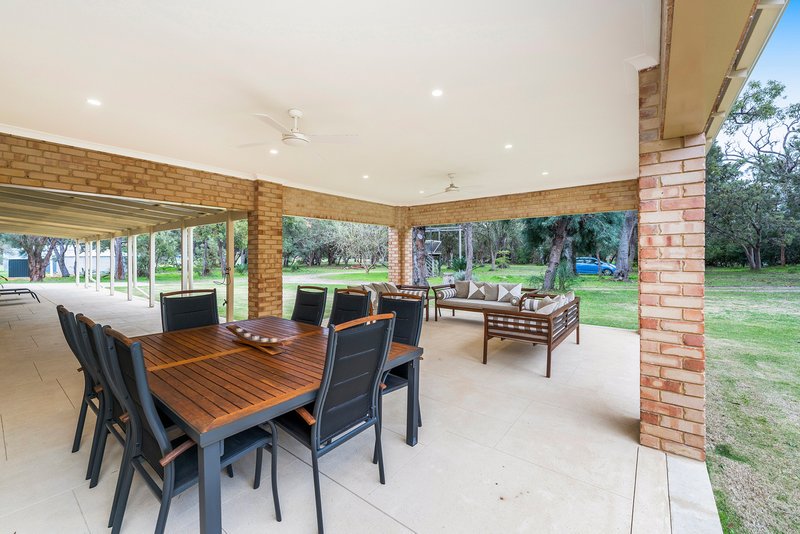 Photo - 33 Woodview Way, Barragup WA 6209 - Image 3