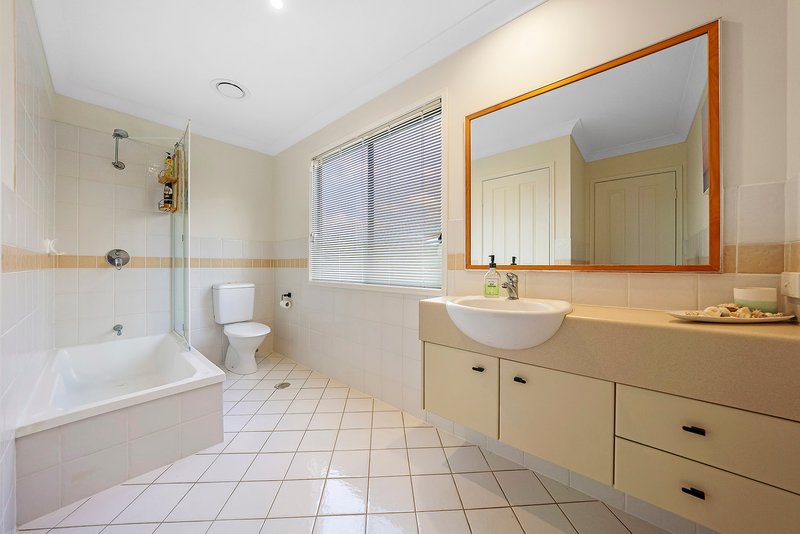 Photo - 33 Woody Views Way, Robina QLD 4226 - Image 14