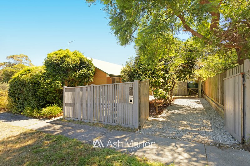 Photo - 33 Woolston Drive, Frankston South VIC 3199 - Image 7