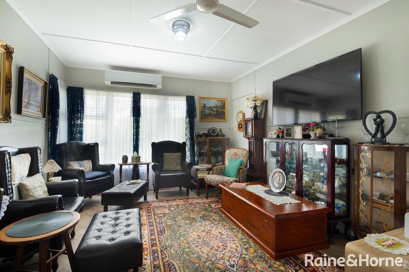 Photo - 33 Yarrawonga , Warwick QLD 4370 - Image 4