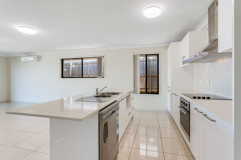 Photo - 33 Zephyr Street, Griffin QLD 4503 - Image 6