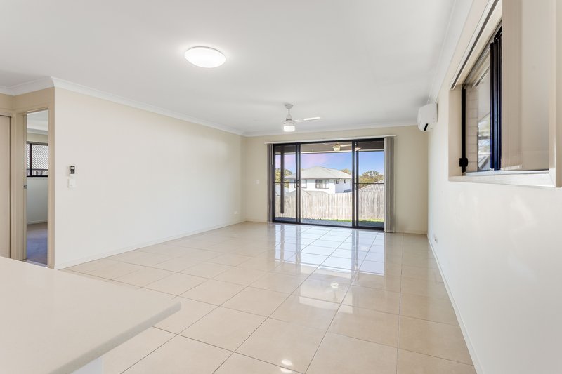 Photo - 33 Zephyr Street, Griffin QLD 4503 - Image 9