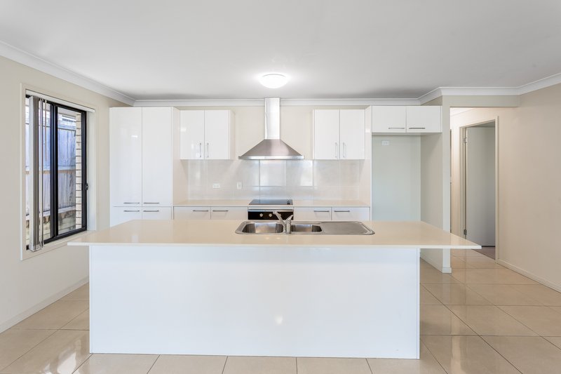 Photo - 33 Zephyr Street, Griffin QLD 4503 - Image 10