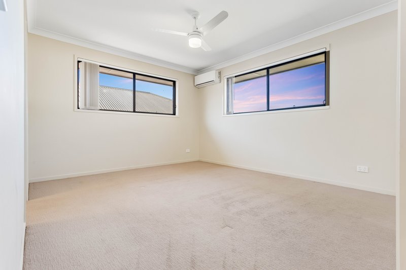 Photo - 33 Zephyr Street, Griffin QLD 4503 - Image 17