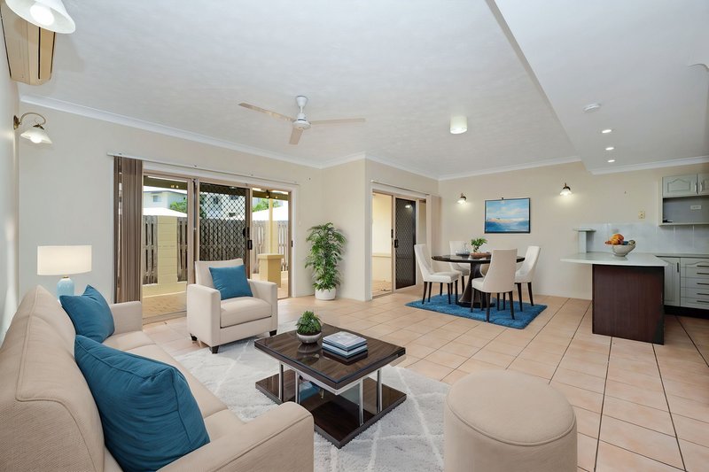 Photo - 3/30-32 Martinez Avenue, West End QLD 4810 - Image 3