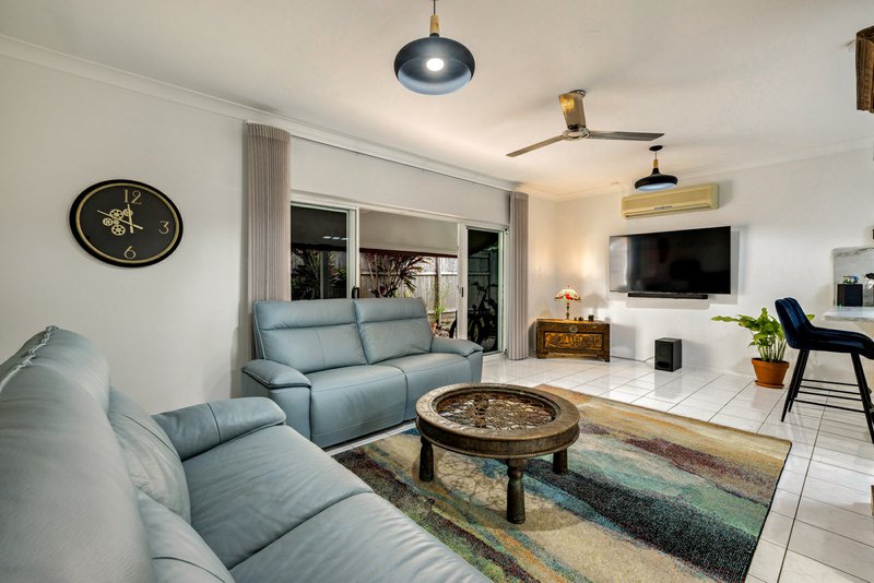 Photo - 3/30-32 Springfield Crescent, Manoora QLD 4870 - Image 7