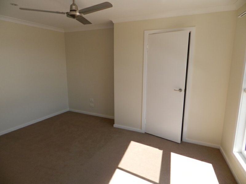 Photo - 3/30 Beach Avenue, Tannum Sands QLD 4680 - Image 6