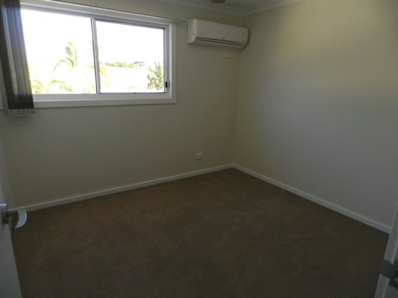 Photo - 3/30 Beach Avenue, Tannum Sands QLD 4680 - Image 9