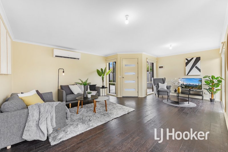 Photo - 3/30 Bride Avenue, Hampton Park VIC 3976 - Image 2