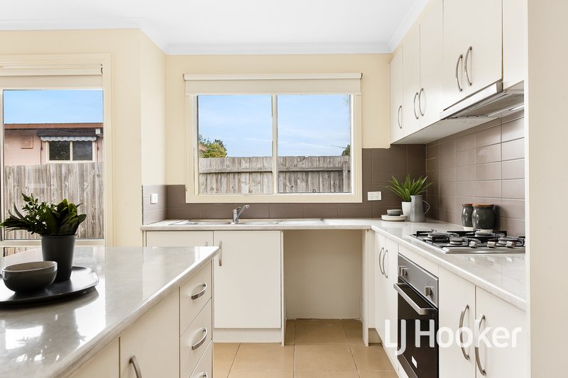 Photo - 3/30 Bride Avenue, Hampton Park VIC 3976 - Image 7