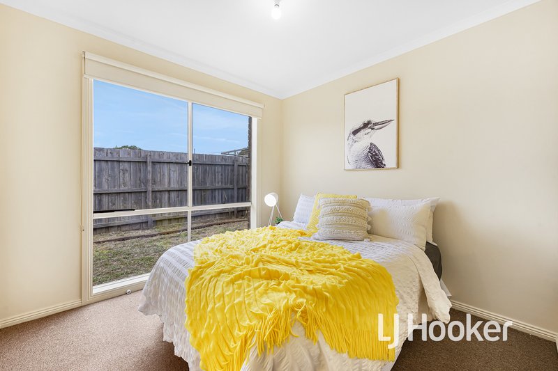 Photo - 3/30 Bride Avenue, Hampton Park VIC 3976 - Image 12