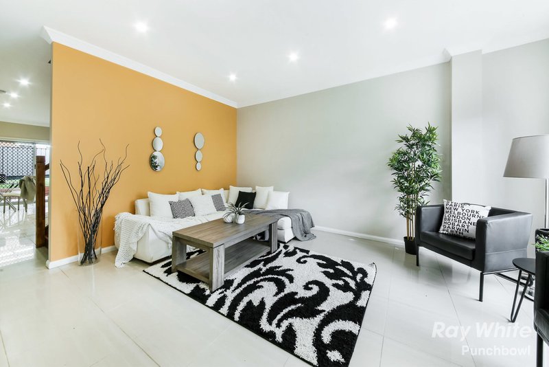 Photo - 3/30 Chiswick Road, Greenacre NSW 2190 - Image 1