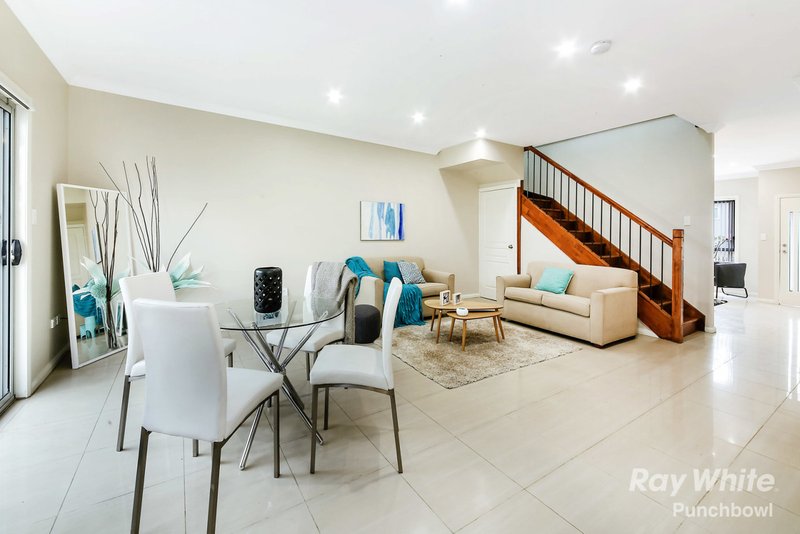 Photo - 3/30 Chiswick Road, Greenacre NSW 2190 - Image 2