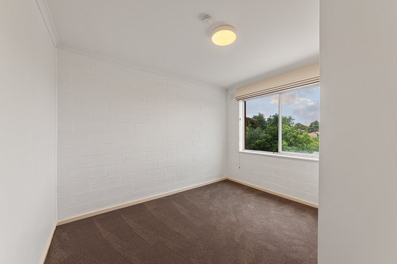 Photo - 3/30 Kelly Street, Chadstone VIC 3148 - Image 5