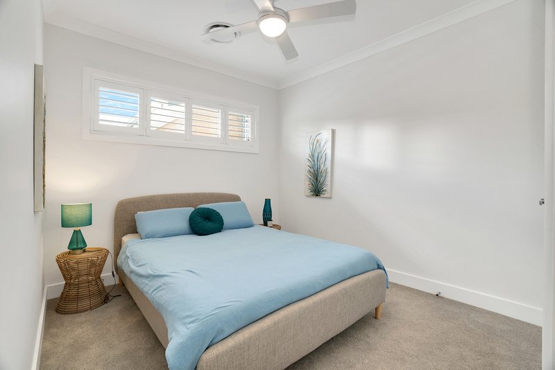 Photo - 3/30 King Street, Umina Beach NSW 2257 - Image 11