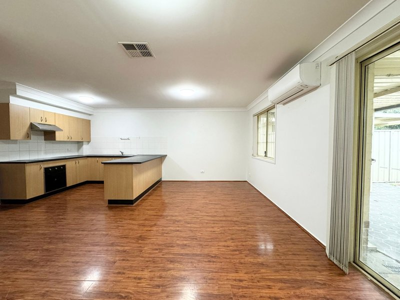 Photo - 3/30 Madeline Street, Fairfield West NSW 2165 - Image 4