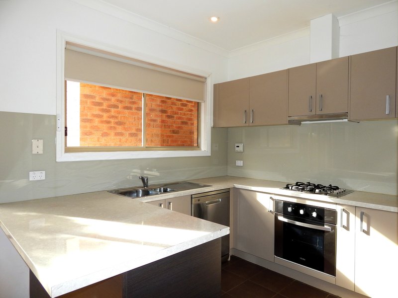 Photo - 3/30 Pickett Street, Reservoir VIC 3073 - Image 4