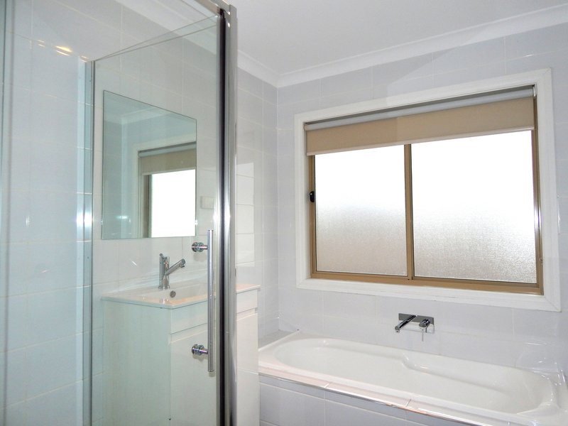 Photo - 3/30 Pickett Street, Reservoir VIC 3073 - Image 5