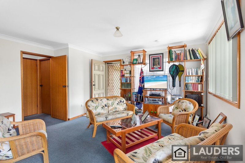 Photo - 3/30 Waterman Street, Old Bar NSW 2430 - Image 5