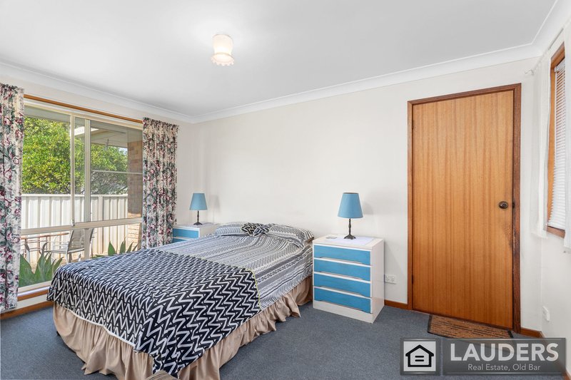 Photo - 3/30 Waterman Street, Old Bar NSW 2430 - Image 8