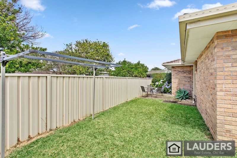 Photo - 3/30 Waterman Street, Old Bar NSW 2430 - Image 13