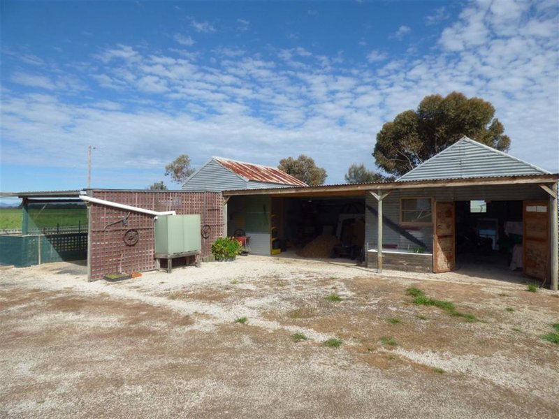 Photo - 3308 Henty Highway, Wonwondah VIC 3401 - Image 15