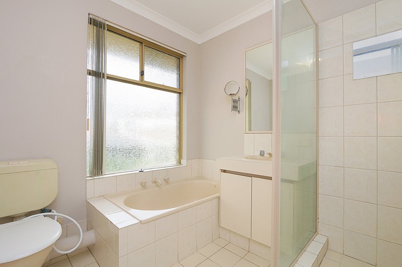 Photo - 3/309 Grand Promenade, Dianella WA 6059 - Image 11