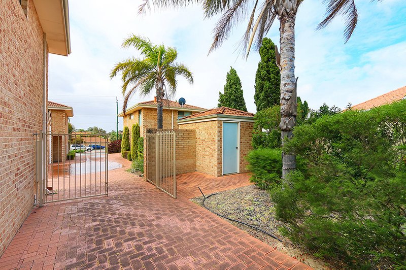 Photo - 3/309 Grand Promenade, Dianella WA 6059 - Image 17