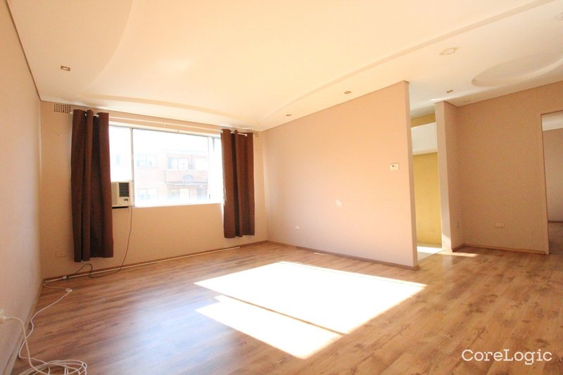 Photo - 3/31-33 Nagle Street, Liverpool NSW 2170 - Image 2