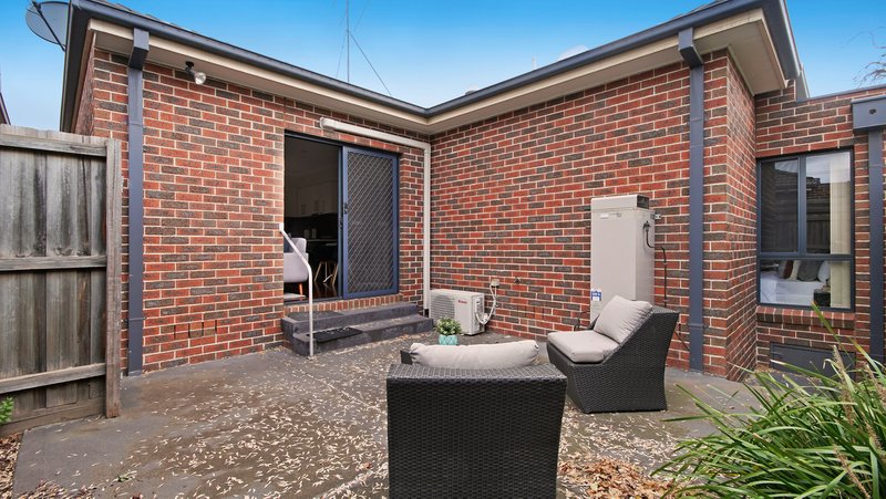 Photo - 3/31-33 Olive Street, Reservoir VIC 3073 - Image 10