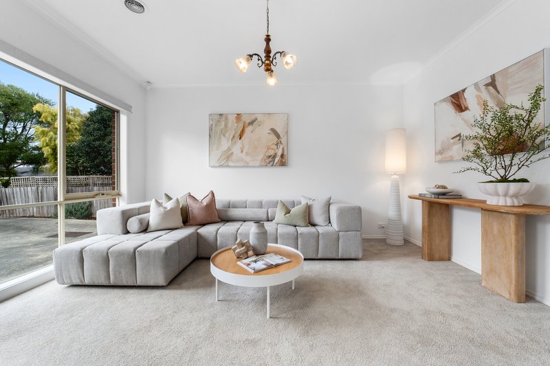 Photo - 3/31 David Street, Knoxfield VIC 3180 - Image 2