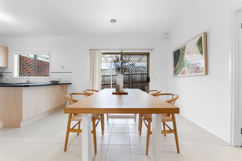 Photo - 3/31 David Street, Knoxfield VIC 3180 - Image 6