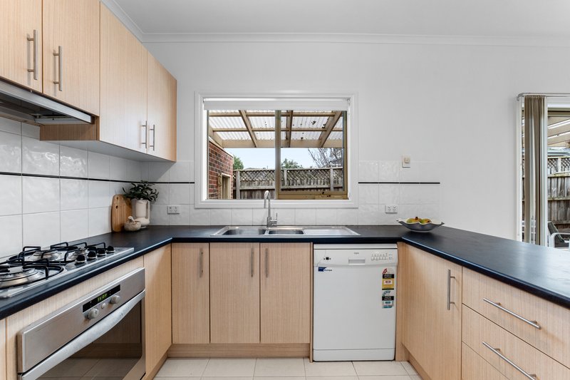 Photo - 3/31 David Street, Knoxfield VIC 3180 - Image 7