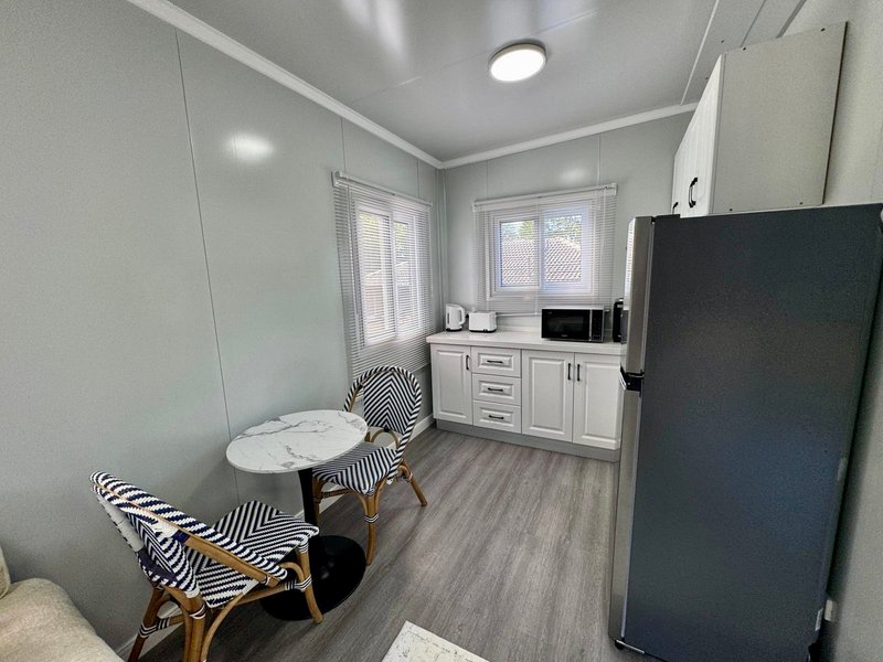 Photo - 3/31 Eureka Crescent, Nerang QLD 4211 - Image 5