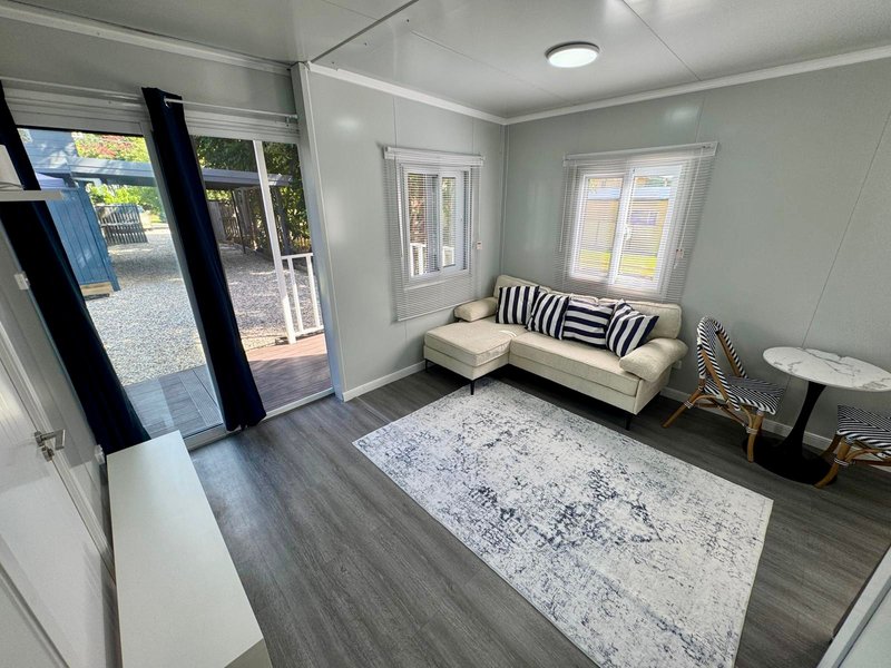Photo - 3/31 Eureka Crescent, Nerang QLD 4211 - Image 6
