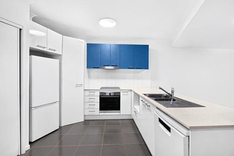 Photo - 3/31 Grasspan Street, Zillmere QLD 4034 - Image 2
