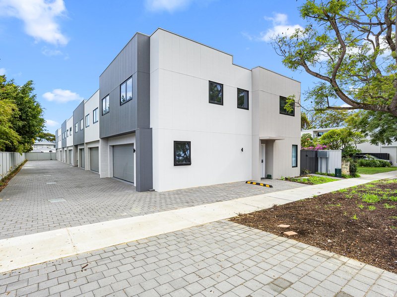 Photo - 3/31 Reynolds Road, Applecross WA 6153 - Image 15