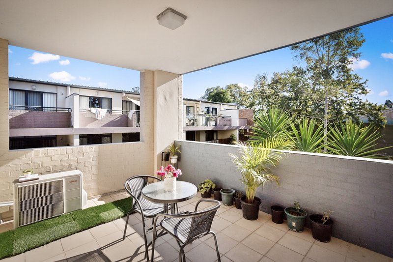 Photo - 33/1 Russell Street, Baulkham Hills NSW 2153 - Image 10