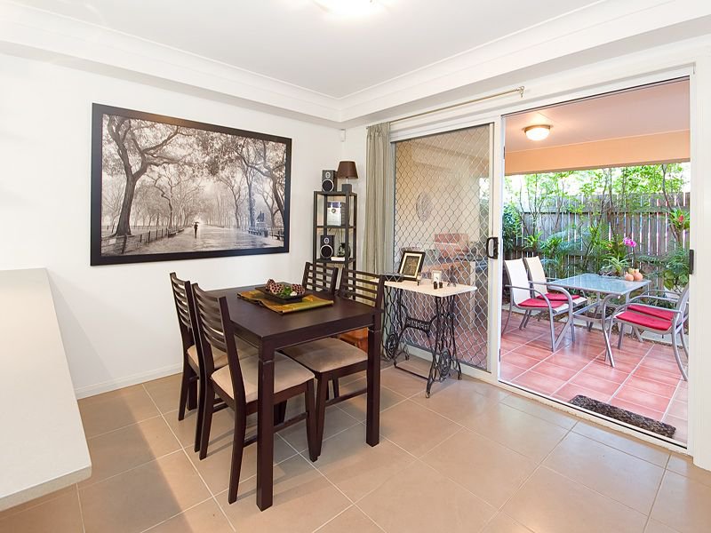 Photo - 3/31 Stevens Street, Yeronga QLD 4104 - Image 2